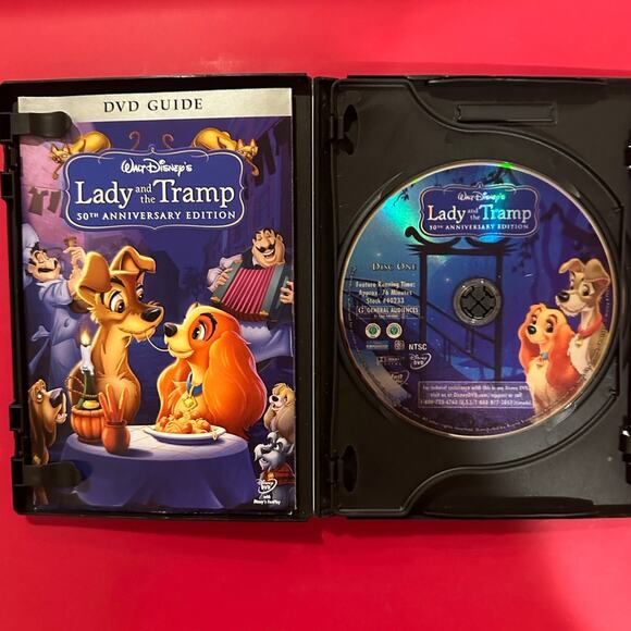 Walt Disney's Lady and the Tramp DVD - Picture 2 of 4